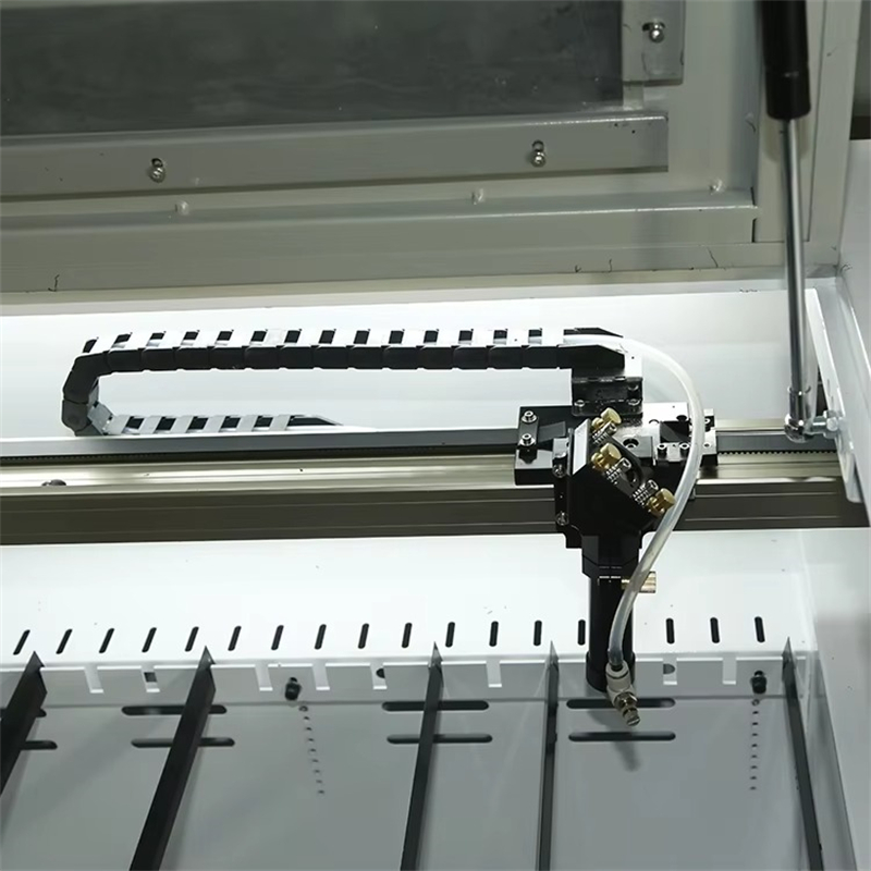 Industrial High Power CNC CO2  - Industrial Laser Fabric Cutting Machine recensione e prezzo