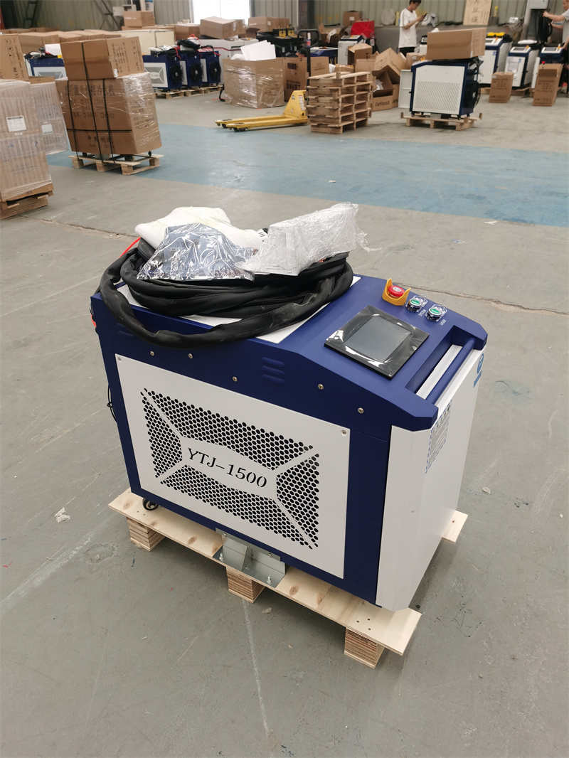 Water-cooled Laser Welding Mac - Handheld Laser Welding Machine recensione e prezzo