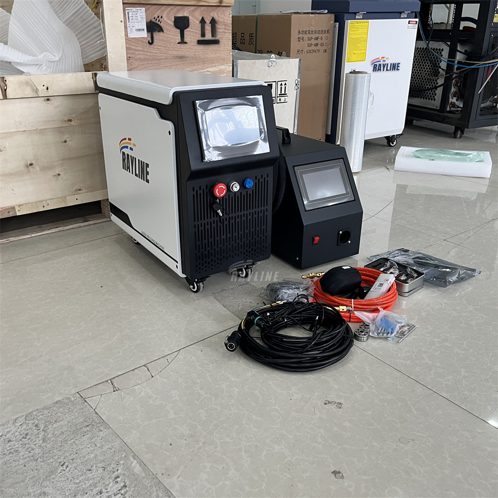 Mini Portable 4 in 1 1500W 200 - Industrial Laser Welding Tool recensione e prezzo