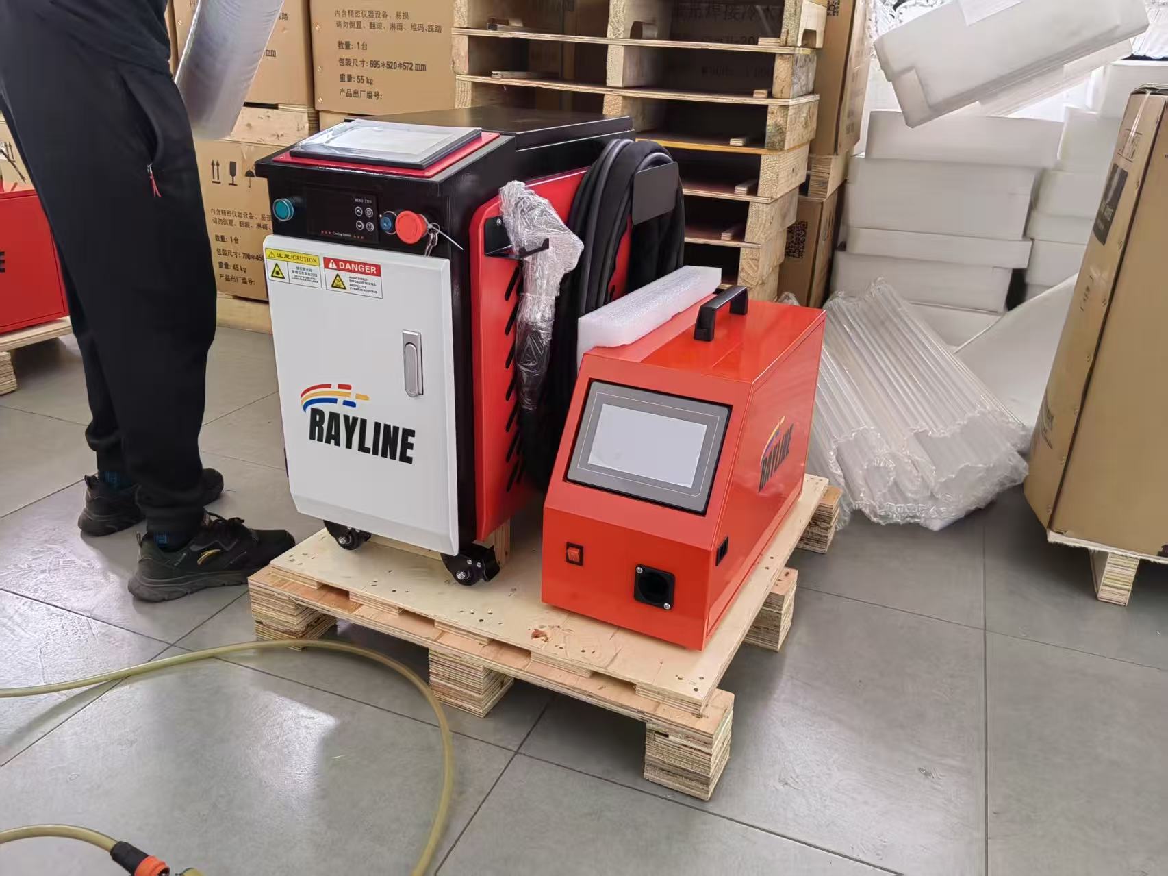 Fast Shipping 1500W Fiber Lase - Industrial Laser Welding Tool recensione e prezzo